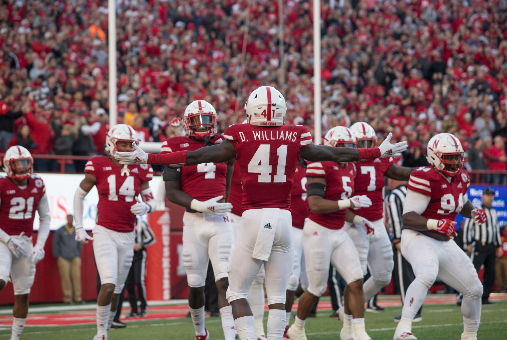 Nebraska vs. Minnesota Photo No. 9